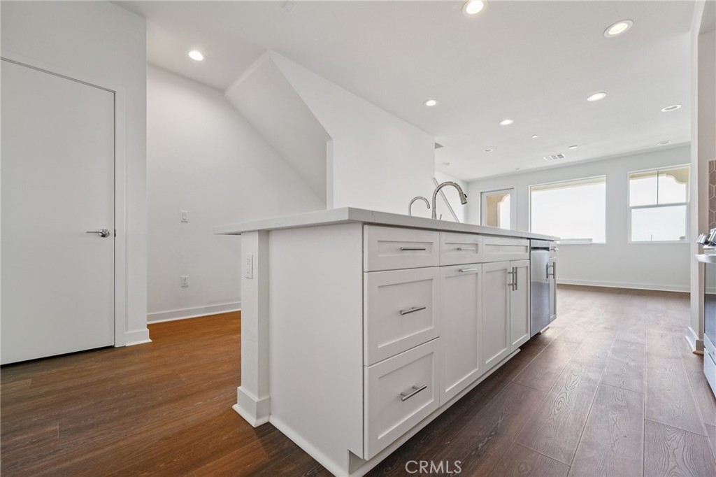 119 North 1st Avenue Upland, CA 91786 - Photo 8 of 37