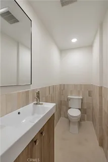 $9,750 | 815 Park Avenue, Laguna Beach, CA 92651