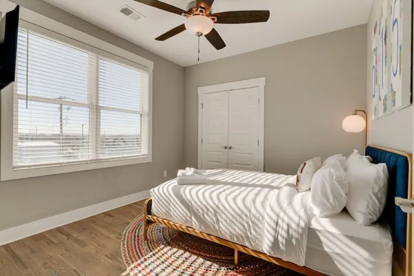 $515,000 | 4405 Kentucky Avenue, Unit 402, Nashville, TN 37209