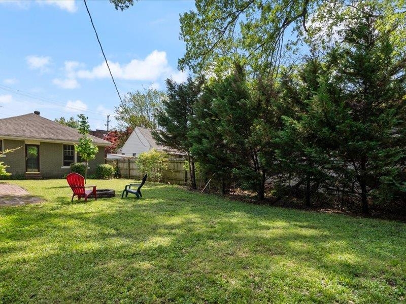 793 Rozelle Street Memphis, TN 38104 - Photo 27 of 33 a view of a park with large trees