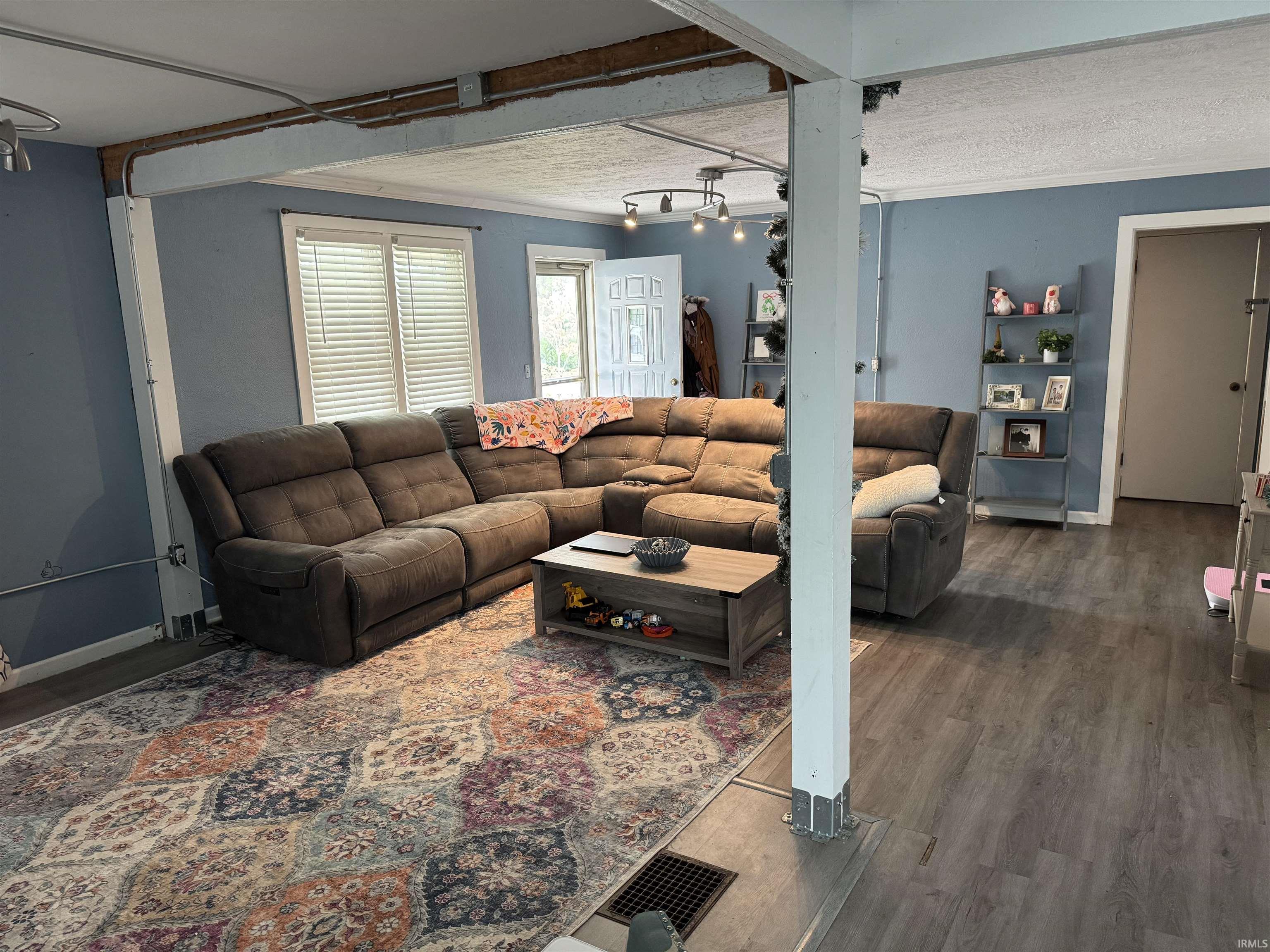 109 East Roe Street Ossian, IN 46777 - Photo 7 of 15