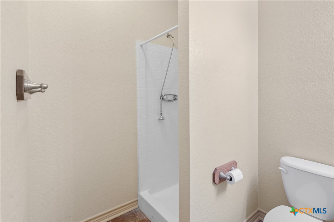 117 Sunset Way Port Lavaca, TX 77979 - Photo 11 of 37