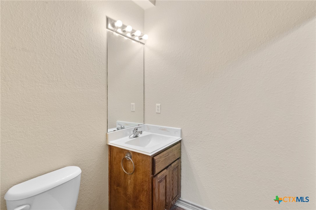 117 Sunset Way Port Lavaca, TX 77979 - Photo 10 of 37