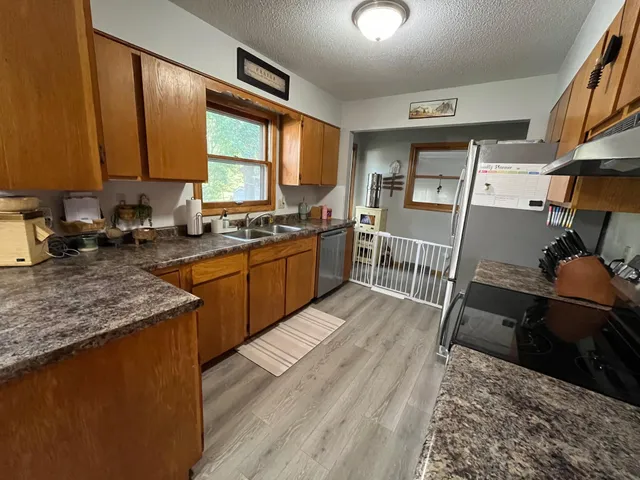 $249,900 | 520 East 5th Street, Litchfield, MN 55355