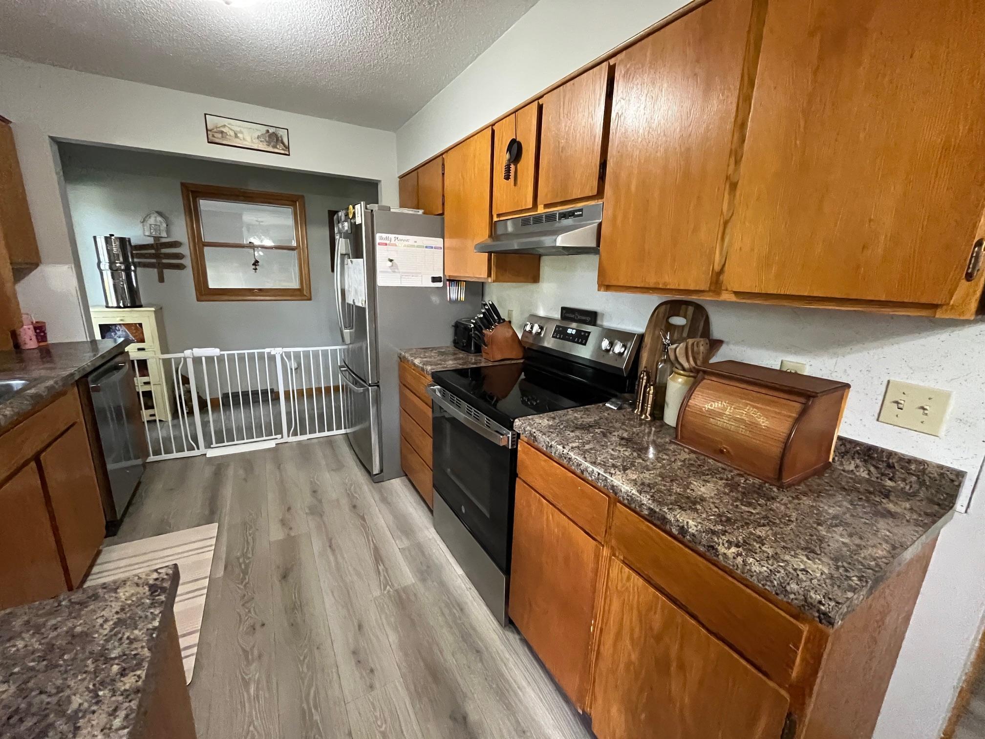 520 East 5th Street Litchfield, MN 55355 - Photo 5 of 22