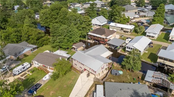 $299,900 | 31427 Judith Drive, Springfield, LA 70462