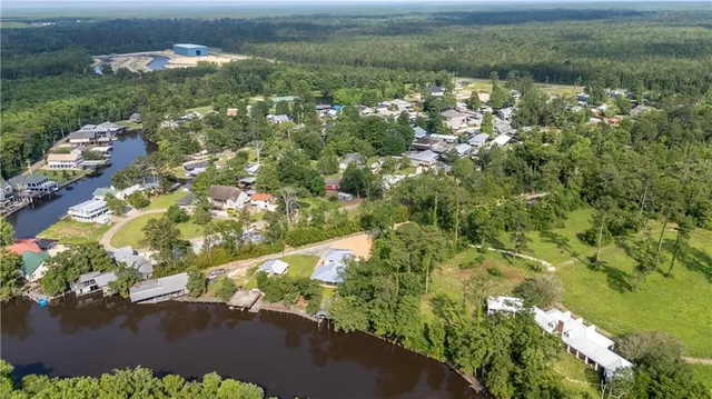 $309,000 | 31427 Judith Drive, Springfield, LA 70462