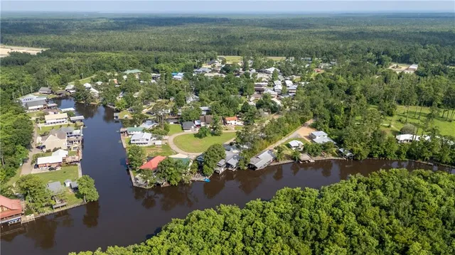 $309,000 | 31427 Judith Drive, Springfield, LA 70462