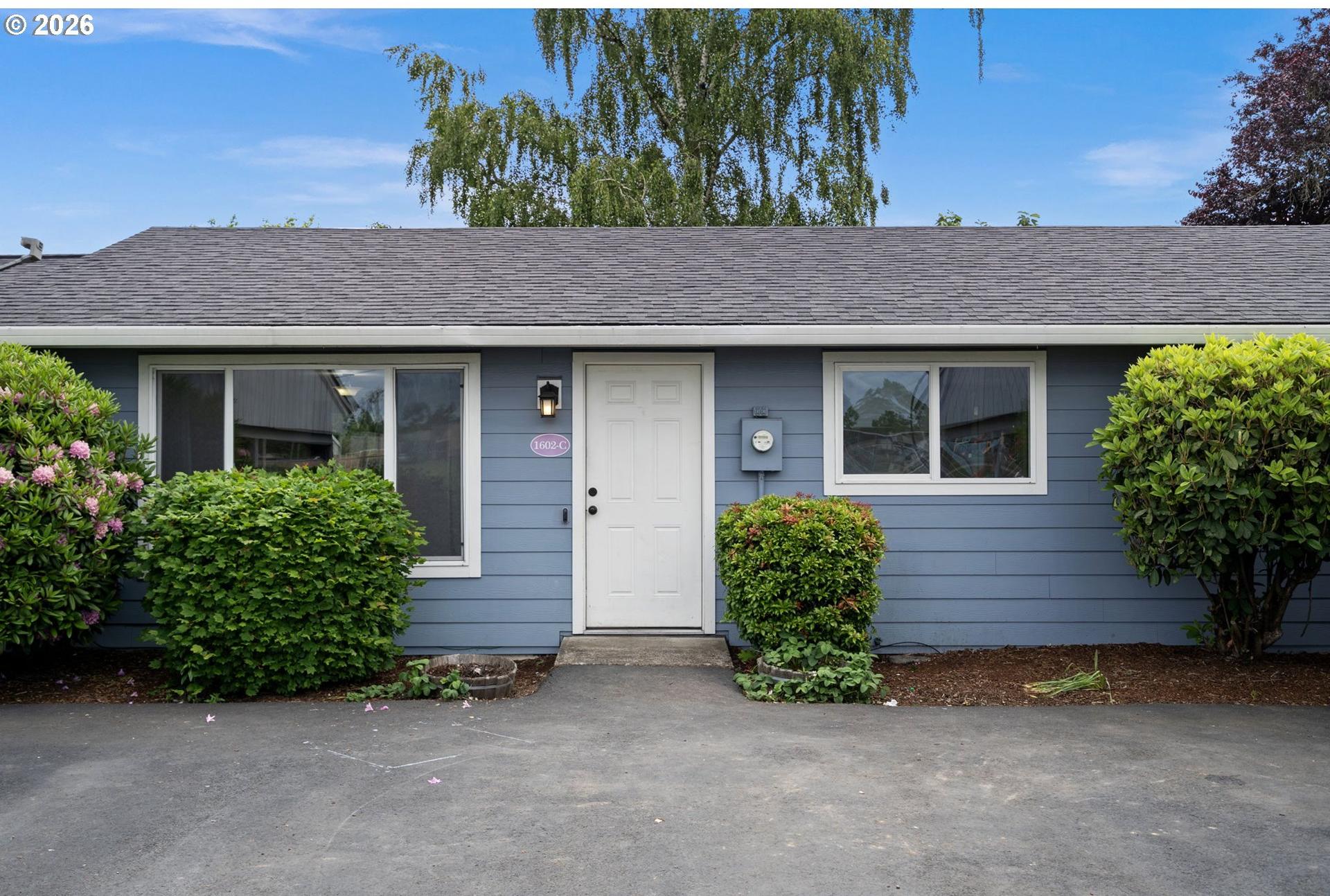 1602 Deborah Road, Unit C Newberg, OR 97132 - Photo 1 of 28 Gallery Image 1