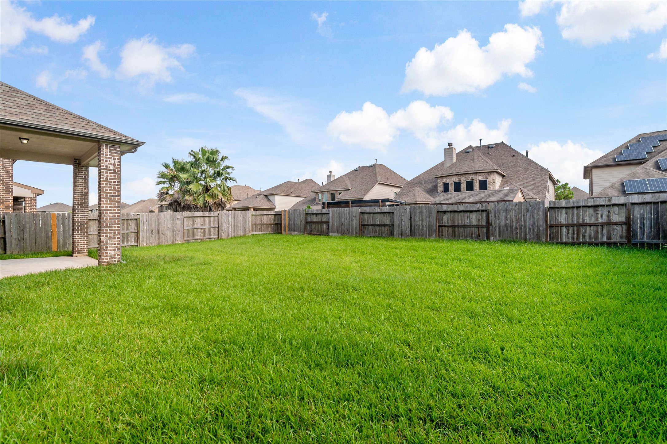 13419 Golden Plantation Lane Rosharon, TX 77583 - Photo 4 of 47