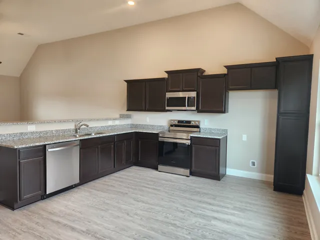 $359,900 | 2917 Vly Farms Drive, Christiana, TN 37037