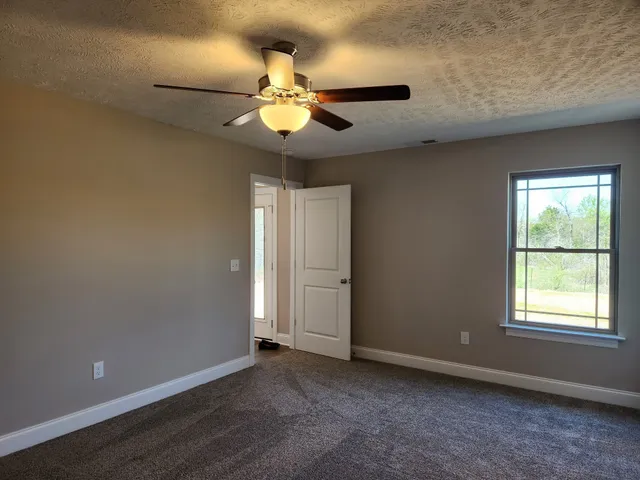 $359,900 | 2917 Vly Farms Drive, Christiana, TN 37037