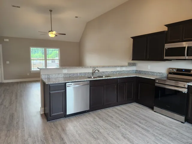 $359,900 | 2917 Vly Farms Drive, Christiana, TN 37037