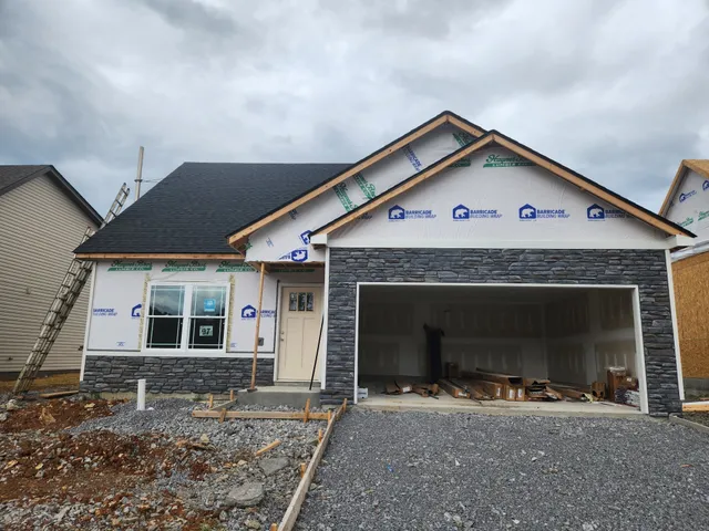 $359,900 | 2917 Vly Farms Drive, Christiana, TN 37037