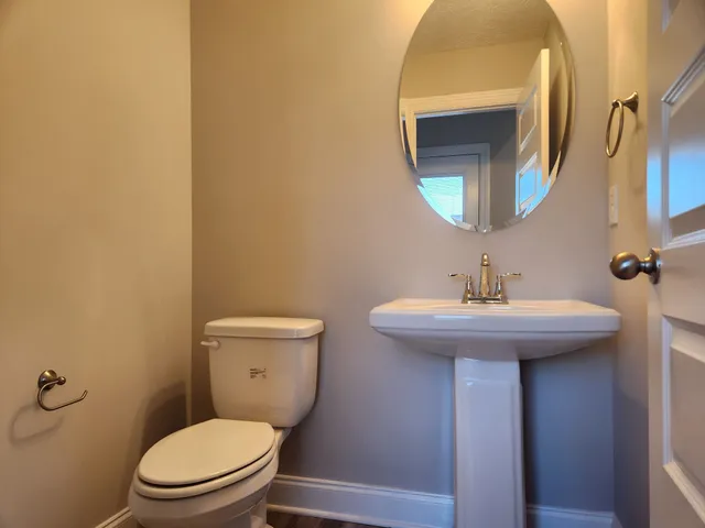 $359,900 | 2917 Vly Farms Drive, Christiana, TN 37037