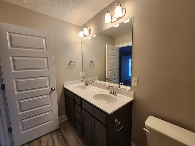 $359,900 | 2917 Vly Farms Drive, Christiana, TN 37037