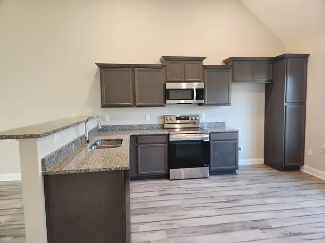 $359,900 | 2917 Vly Farms Drive, Christiana, TN 37037