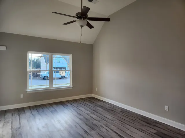 $359,900 | 2917 Vly Farms Drive, Christiana, TN 37037