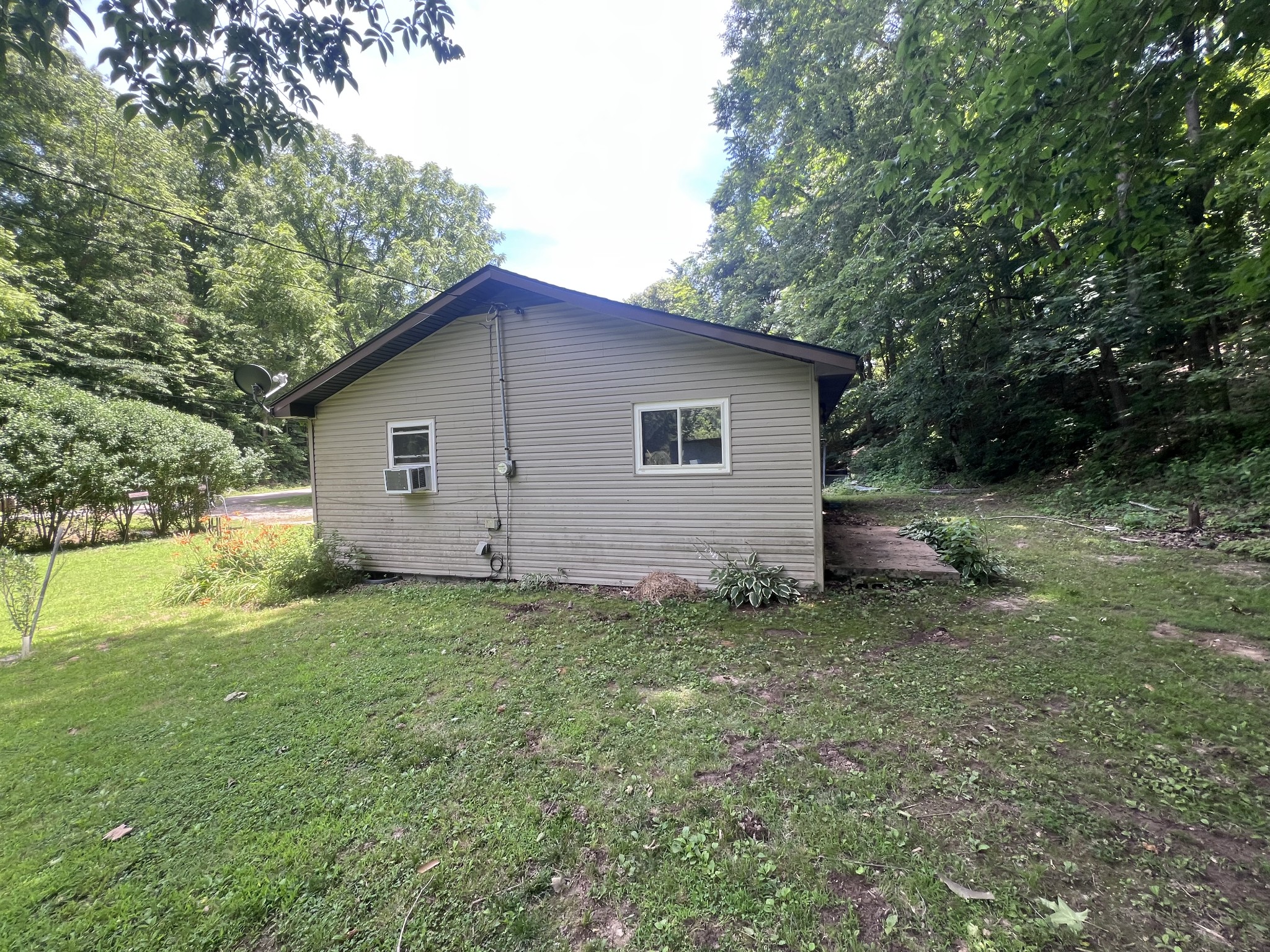 455 Beasley Hollow Road Linden, TN 37096 - Photo 3 of 33