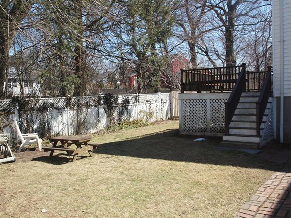 7 Windsor Road Stoneham, MA 02180 - Photo 18 of 19 Gallery Image 18