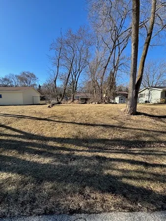 $15,000 | Lot 11-blk 4 Acorn Lane, McHenry, IL 60051