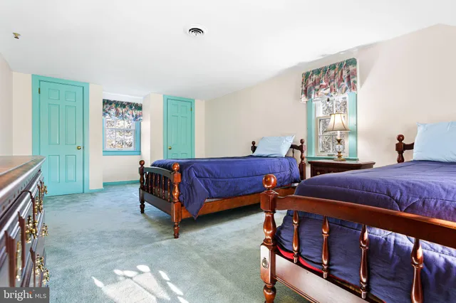 $1,200,000 | 344 Knoll Top Lane, Haddonfield, NJ 08033