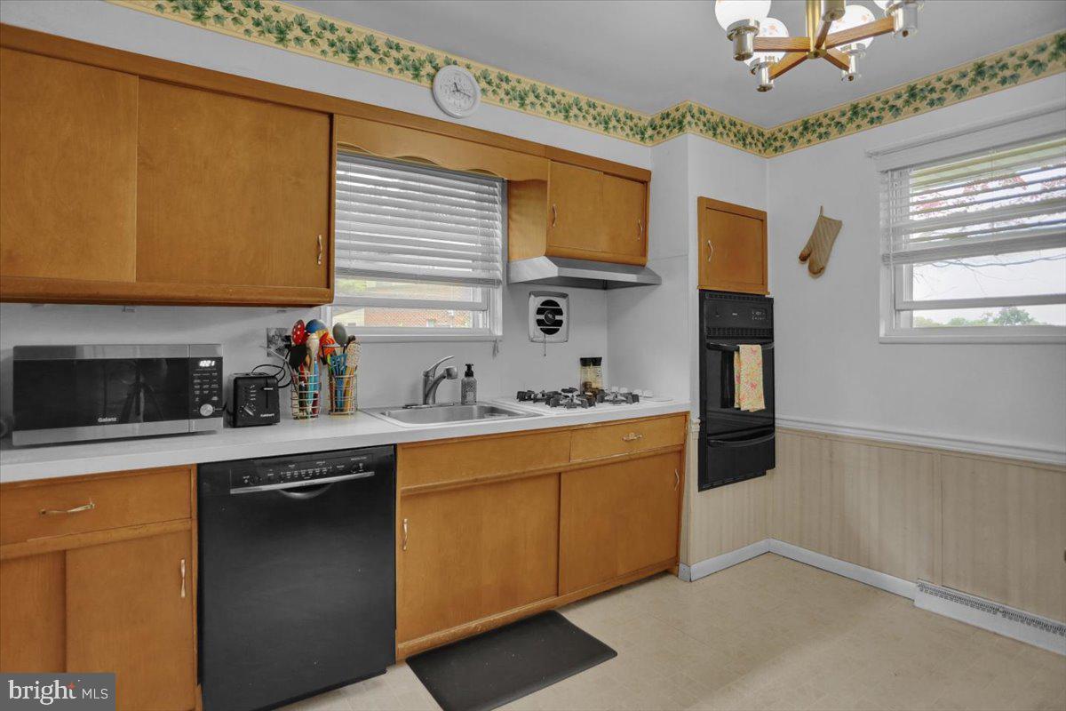 2313 Alsace Road Reading, PA 19604 - Photo 17 of 27 Gallery Image 17