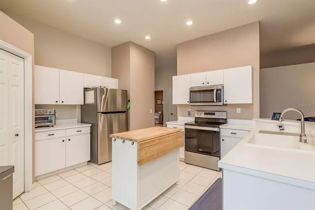 $489,500 | 3304 Red Mulberry Court, Tampa, FL 33618