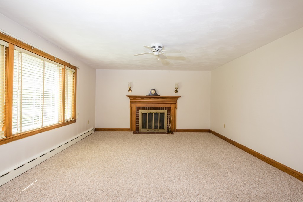 142 Howe Street Natick, MA 01760 - Photo 10 of 23 Gallery Image 10