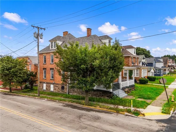 $134,900 | 2501 2nd Avenue, Koppel, PA 16136