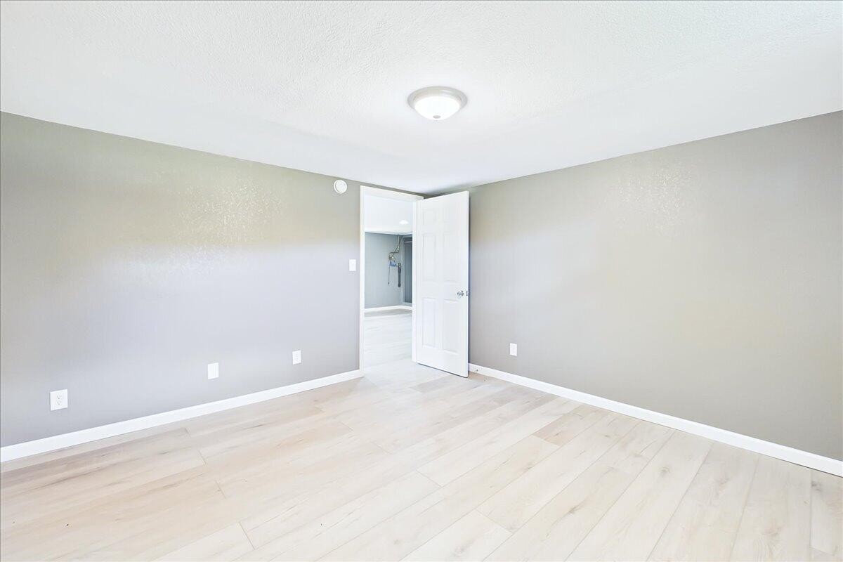 858 Main Street Decatur, TN 37322 - Photo 47 of 65 a view of empty room