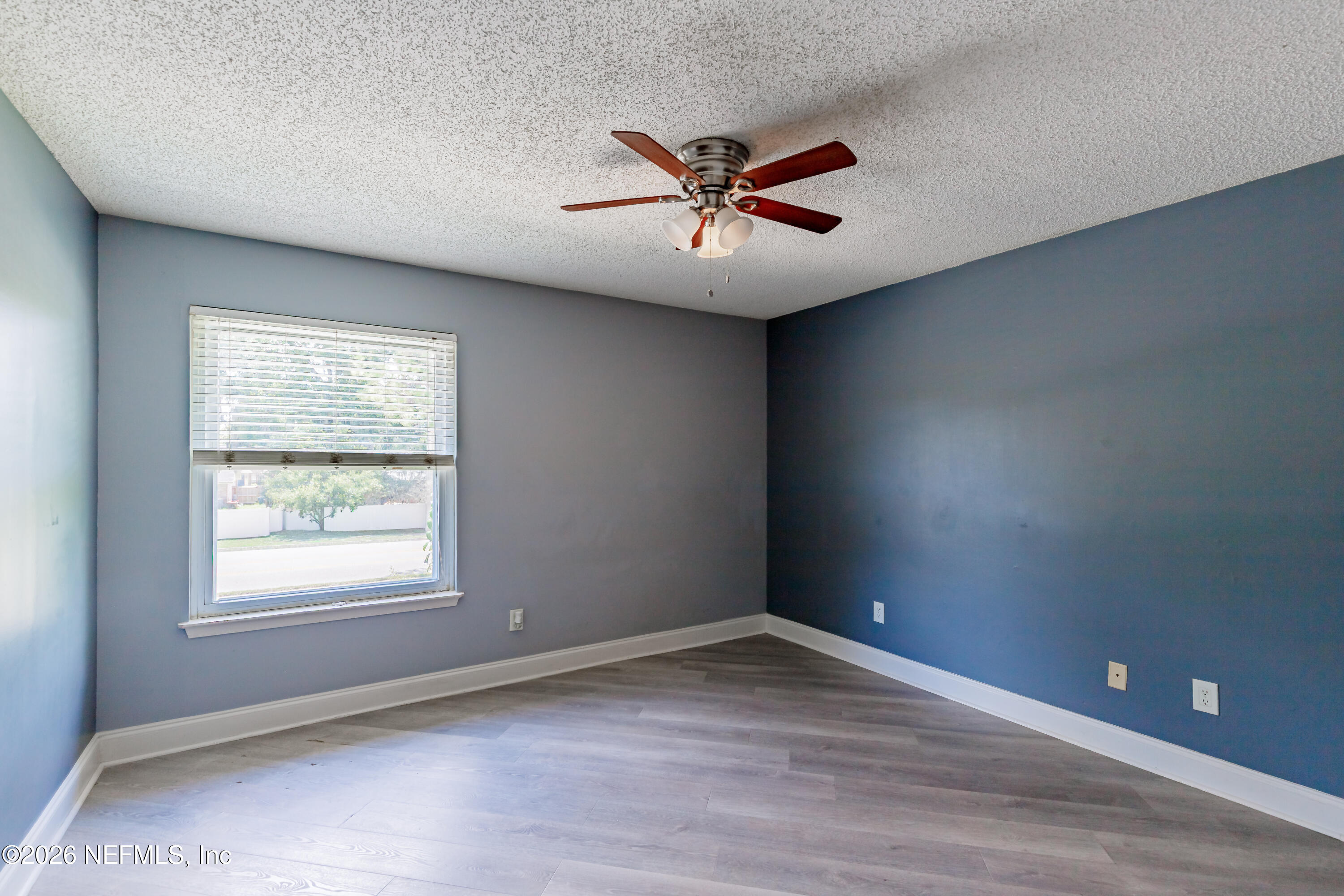 3737 Loretto Road, Unit 905 Jacksonville, FL 32223 - Photo 18 of 28 Primary Bedroom