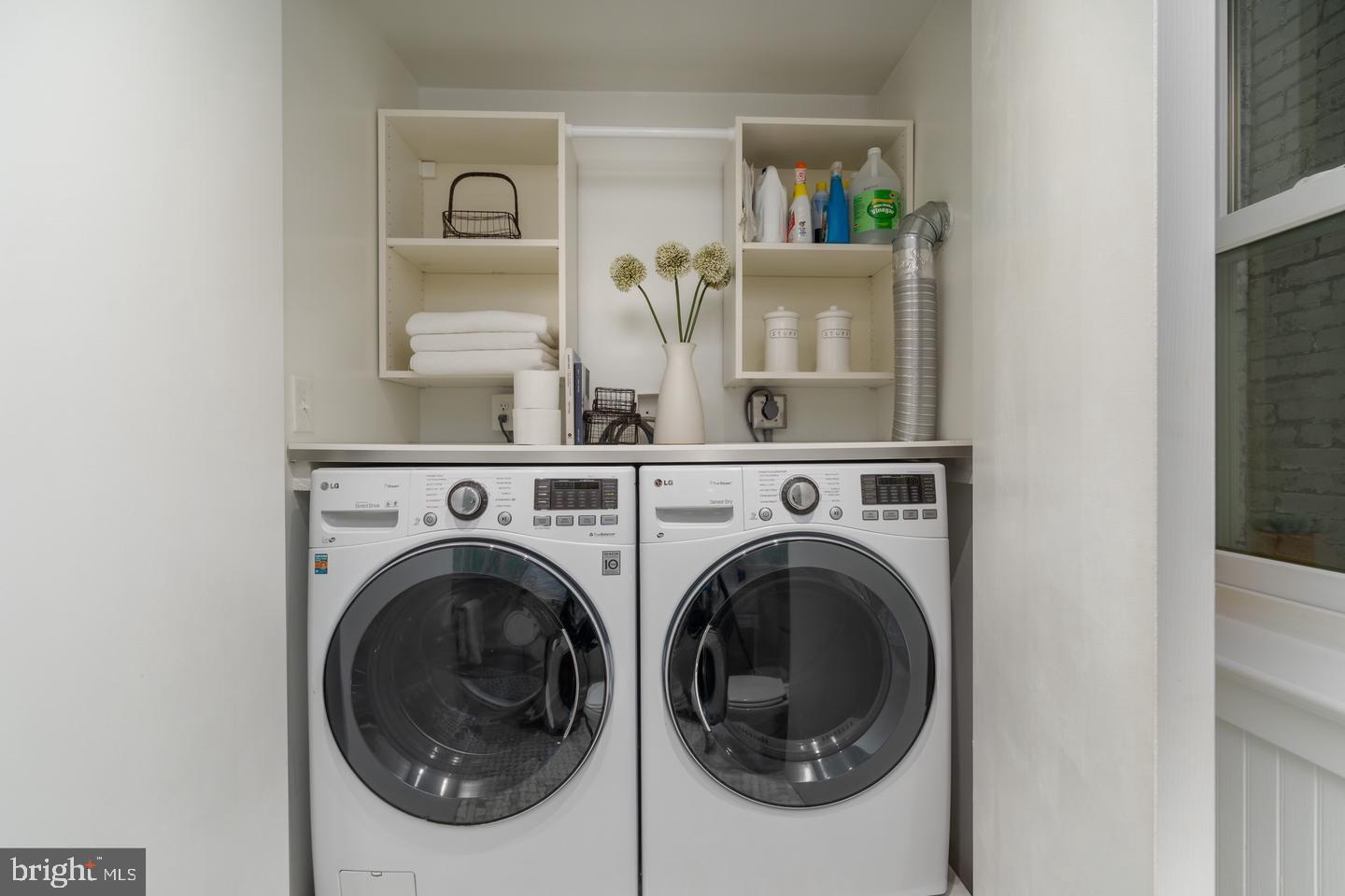 511 Independence Avenue Southeast Washington, DC 20003 - Photo 15 of 15 a view of livingroom with washer and dryer