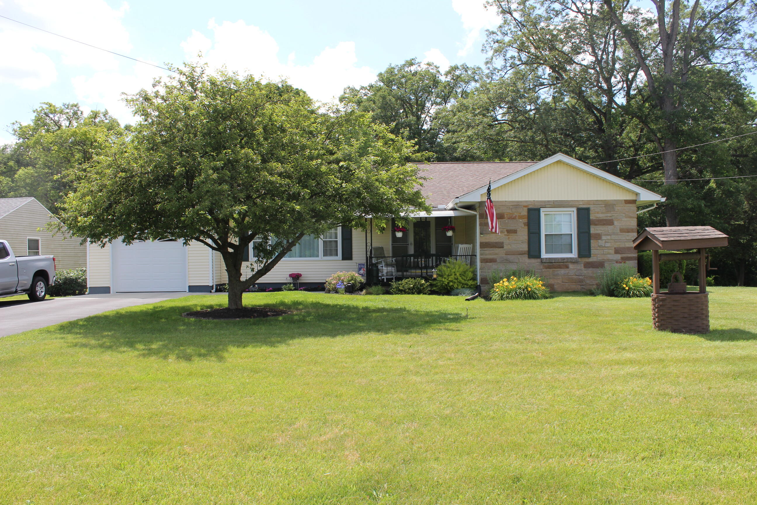 2207 Selma Road Springfield, OH 45505 - Photo 1 of 60