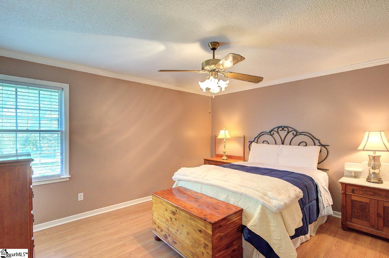 39 Rollingreen Road Greer, SC 29651 - Photo 18 of 49