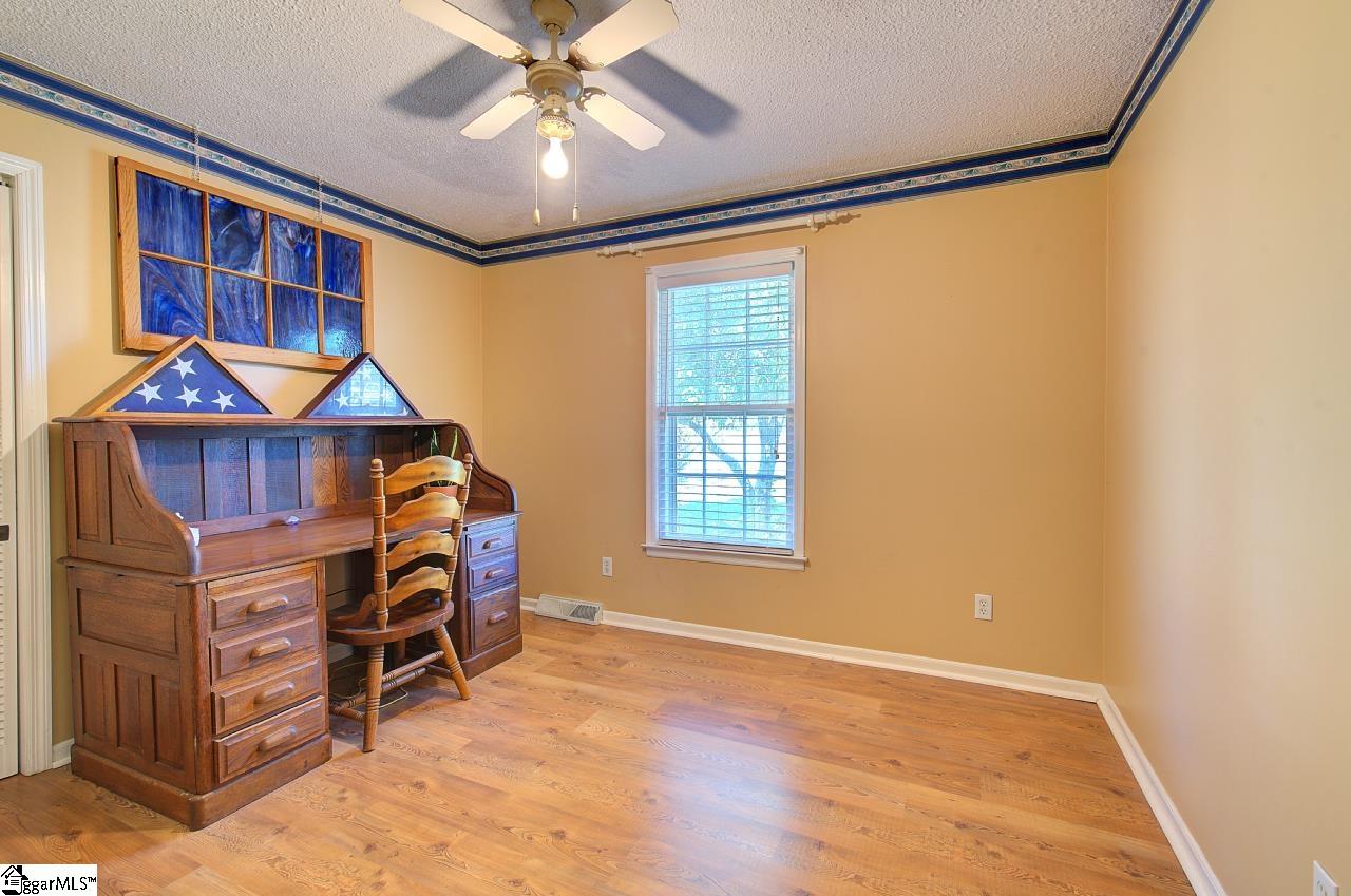 39 Rollingreen Road Greer, SC 29651 - Photo 28 of 49