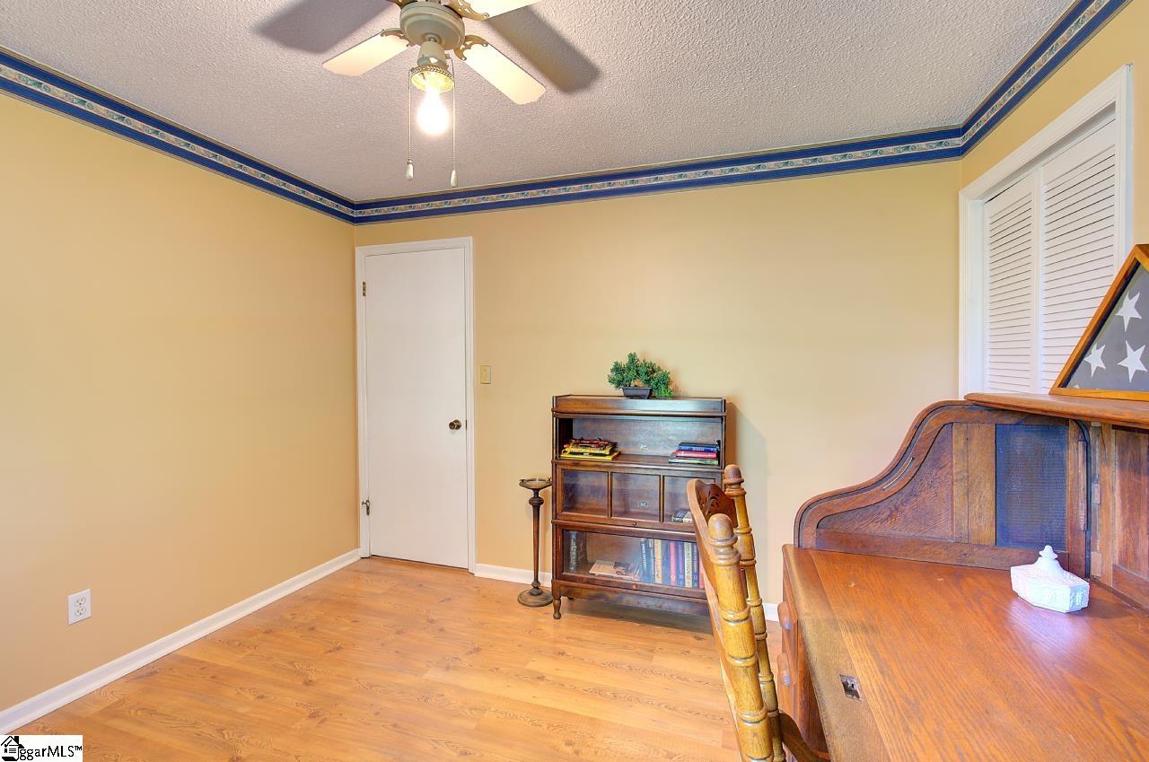 39 Rollingreen Road Greer, SC 29651 - Photo 29 of 49