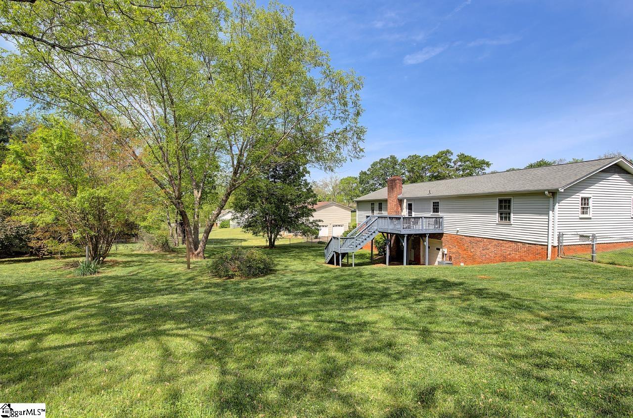 39 Rollingreen Road Greer, SC 29651 - Photo 40 of 49