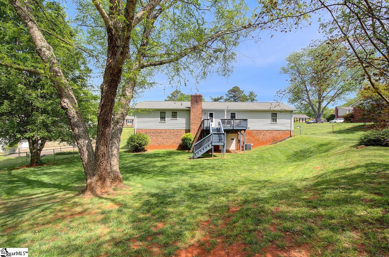 39 Rollingreen Road Greer, SC 29651 - Photo 44 of 49