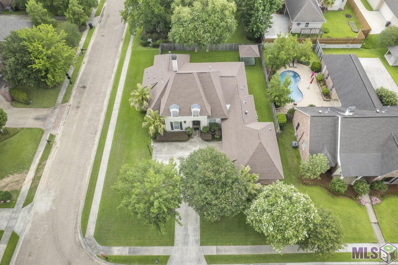 9805 Sedgewick Court Baton Rouge, LA 70809 - Photo 3 of 30 Gallery Image 3