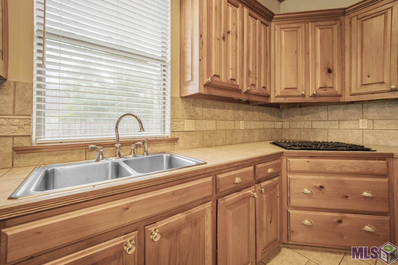 9805 Sedgewick Court Baton Rouge, LA 70809 - Photo 10 of 30 Gallery Image 10
