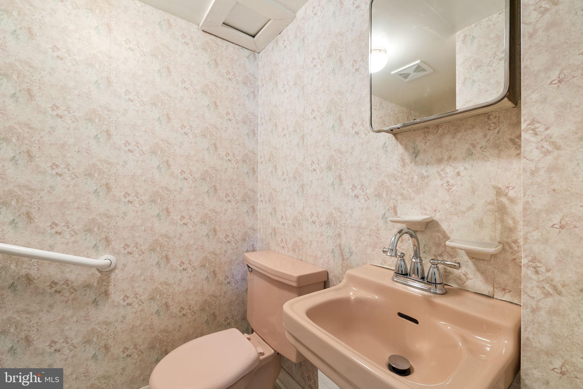 9906 Colony Road Fairfax, VA 22030 - Photo 32 of 56