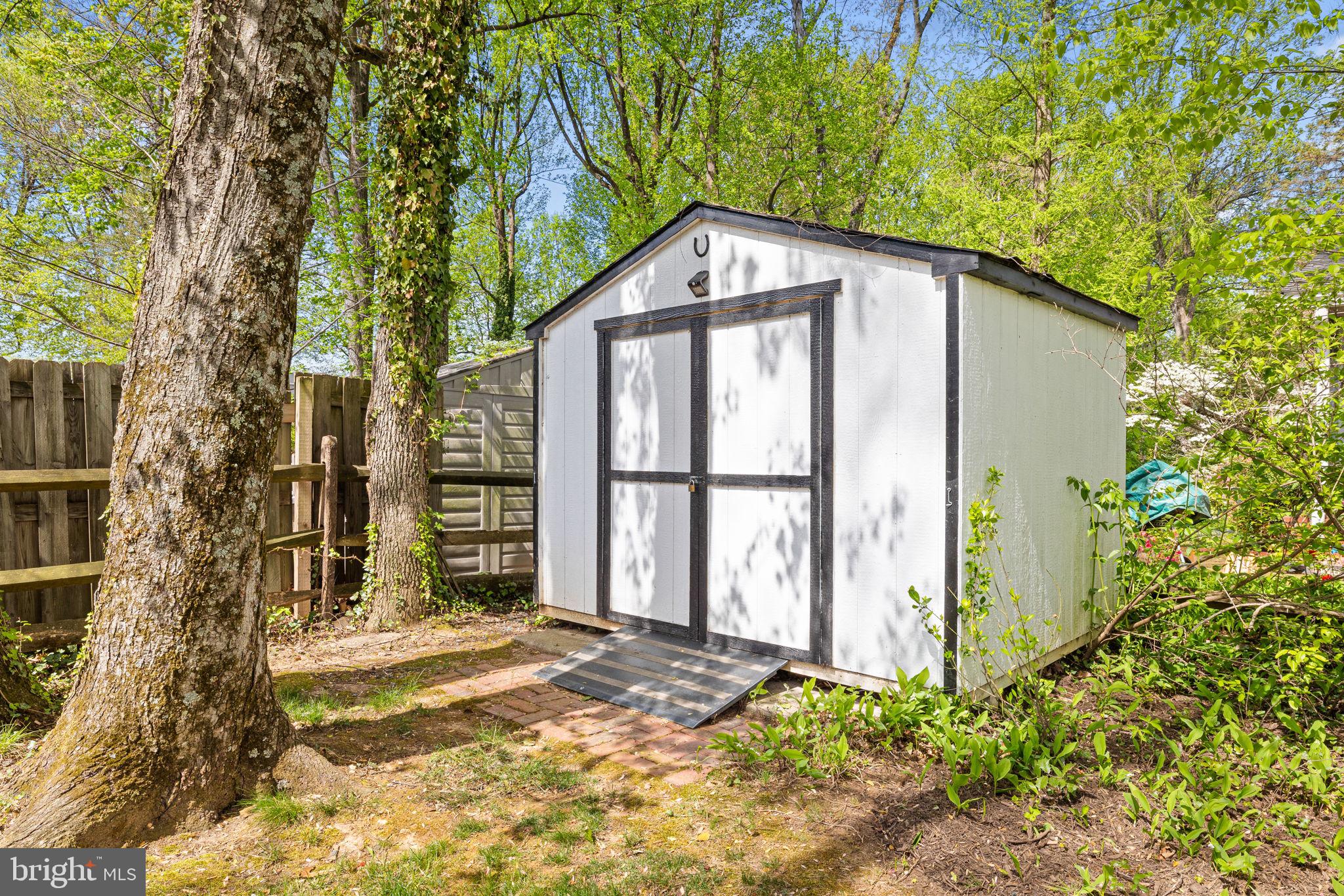 9906 Colony Road Fairfax, VA 22030 - Photo 47 of 52