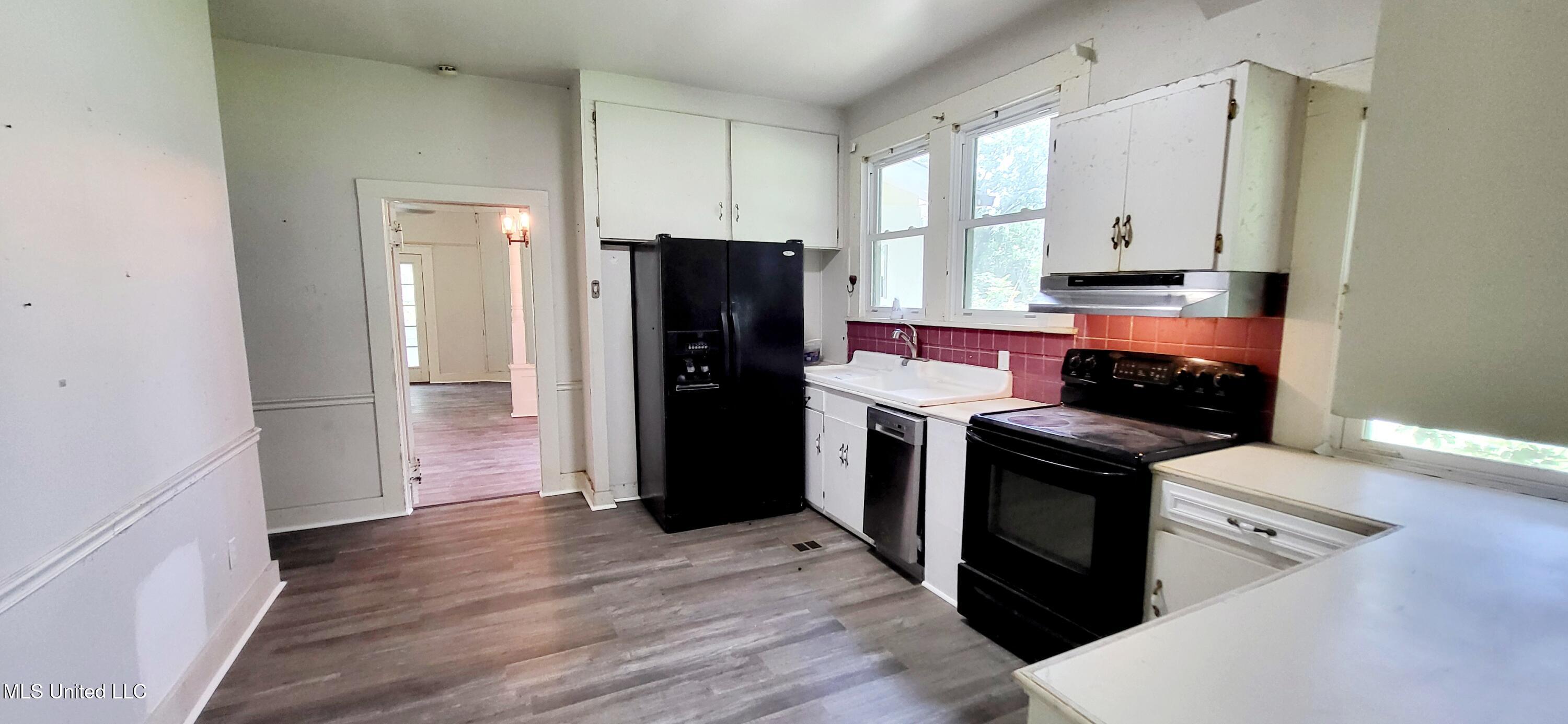 96 Fruitland Park Road Wiggins, MS 39577 - Photo 3 of 17 20250620_124702