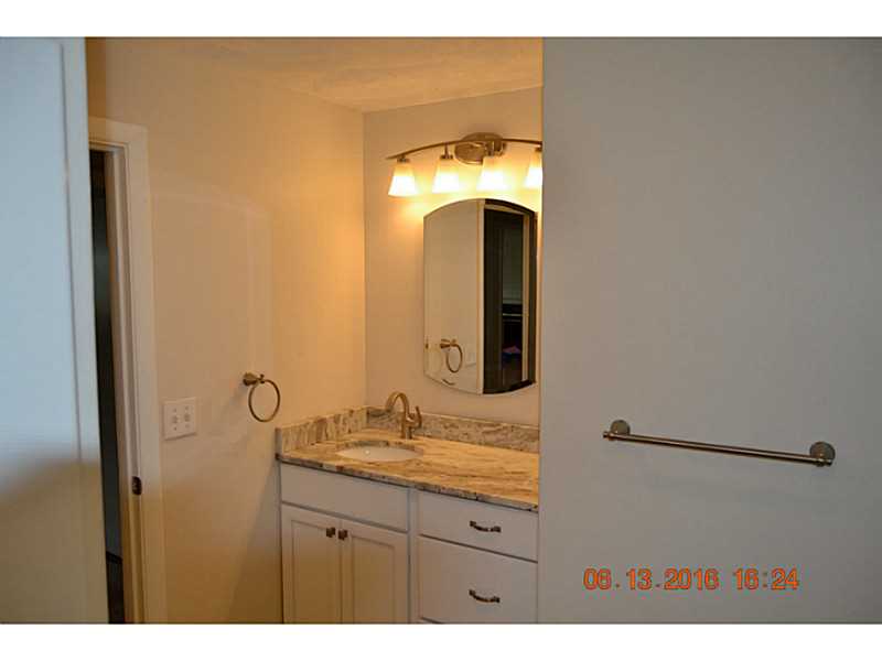 154 Drybrook Road Warwick, RI 02889 - Photo 10 of 24 Bathroom.