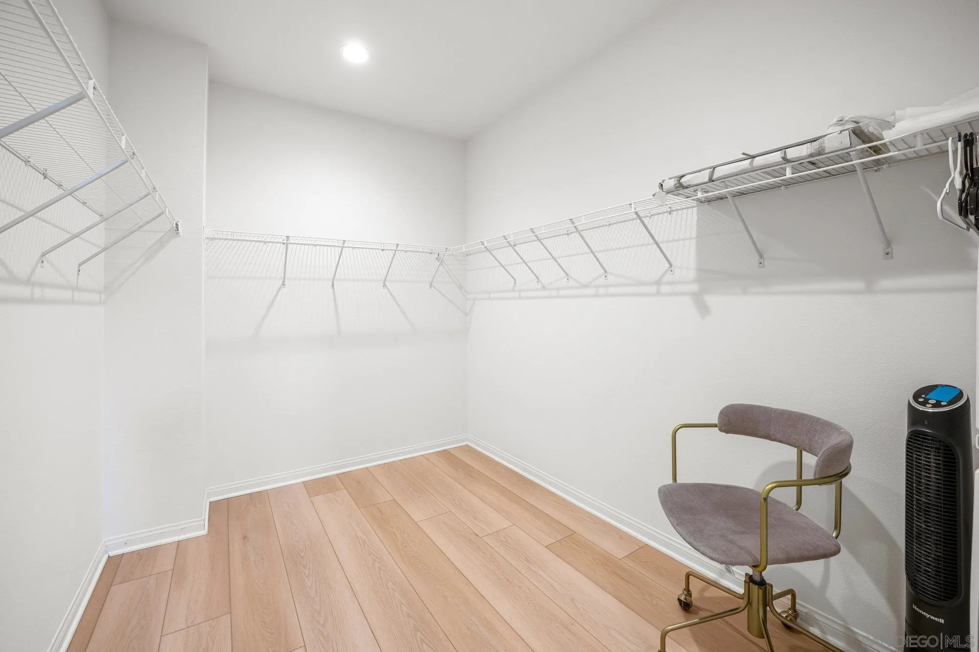 2612 Babaco Street Spring Valley, CA 91977 - Photo 18 of 37 a view of a workspace