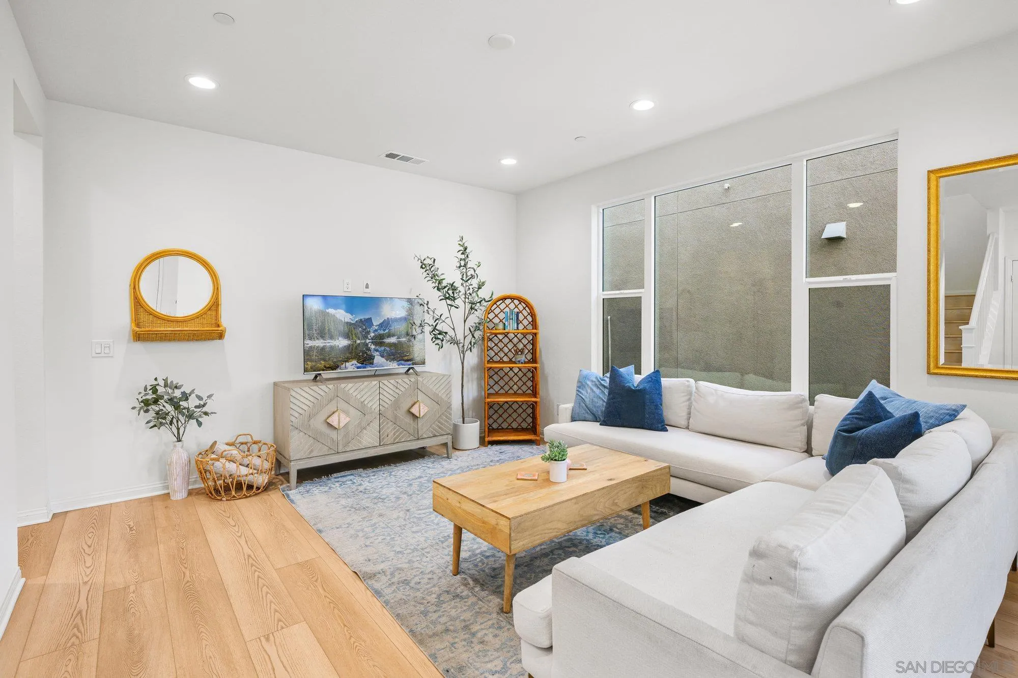 2612 Babaco Street Spring Valley, CA 91977 - Photo 3 of 37 a living room with furniture and a window