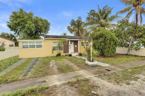 $490,000 | 1675 Northeast 160th Street, North Miami Beach, FL 33162