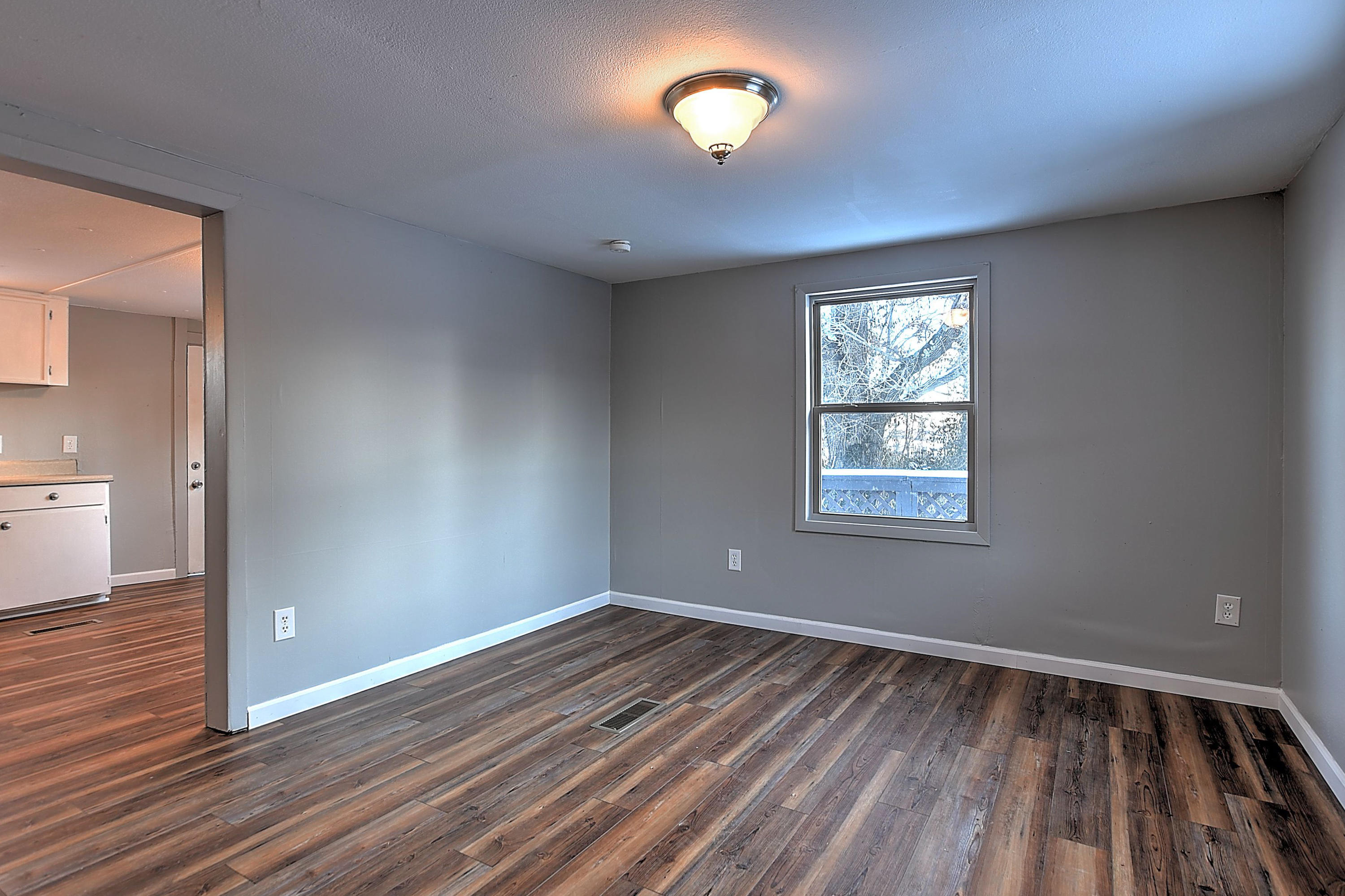 2040 Whirlwind Road Greeneville, TN 37743 - Photo 3 of 35 2040 Whirlwind Rd-13