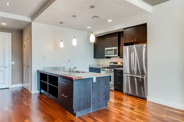 $550,000 | 2001 Lincoln Street, Unit 1024, Denver, CO 80202
